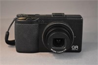 RICOH GR3 CAMERA ONLY  - UNABLE TO TEST