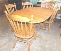 Light Oak Dining Table w/ 6 Matching Chairs