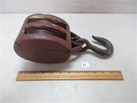 NEAT ANTIQUE DOUBLE PULLEY