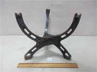 VINTAGE CAST IRON STAND - GREAT FOR PLANT POTS