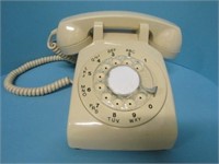 Retro Rotary Telephone