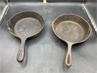 2 Cast Iron Skillet's. #5