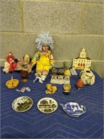 Assorted Decorations, Clown Dolls