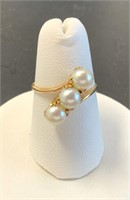 10 KT Pearl Ring