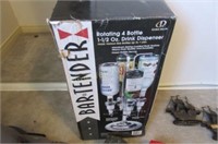 Bartender - Rotating 4 bottle drink dispenser