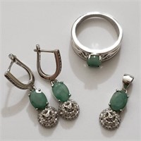 $310 Silver Emerald Ring Earring And Pendant (6.4c