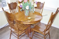 TEI 29.5”H wood 36” round top table & 4 chairs.