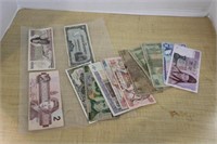 SELECTION OF FOREIGN PAPER MONEY
