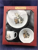Child’s Porcelain Hummel Dinner Time or Tea Set