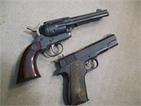 DAISY METAL BB PISTOL & CAP GUN (PLASTIC)