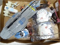 3 assorted Star Wars toys