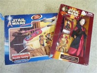 2 Star Wars toys: 2002 Republic Gun ship & 1998 Qu
