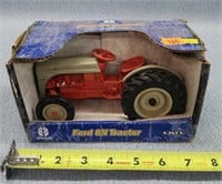 1/16 Ford 8N Tractor