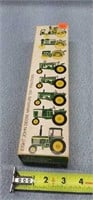 8- 1/64 John Deere Toy Tractor Set