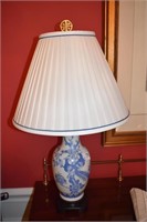 BLUE/WHITE LAMPS 22" OVER ALL HEIGHT W/ PLEATED