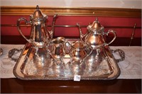 SILVERPLATE TEA SET 2 POTS, HENLEY COMMUNITY