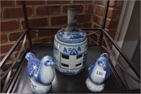 BLUE/WHITE BIRDS AND TEA LIGHT CANDLE HOLDER