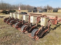 Allis Chalmers 6 Row Corn Planter