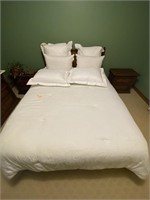 Bedding for Queen Size Bed
