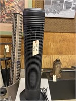 Tower fan and Dehumidifier
