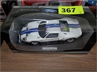 1:18 SCALE FORD GT CONCEPT DIE CAST