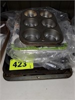 LOT MUFFIN PANS- COOKIE SHEETS