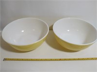 Old School Pyrex Mixing Bowls