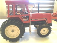Diecast Allis Chalmers toy tractor