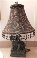 Decorative elephant bedside table lamp w/