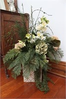 Artificial Arrangement/Twigs in Pottery Vase