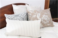 (5) Designer Throw Pillows