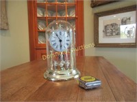 ELGIN AMERICAN QUARTZ GLASS DOME CLOCK BATTERY