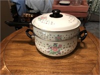 Vintage Floral Metal Stock Pot