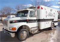 1993 INTERNATIONAL TRUCK WITH AMBULANCE BOX