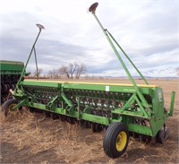 JD M. 520 3-PT 16' DRILL, GRASS/ALFALFA BOX\