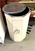 Primitive metal barrel