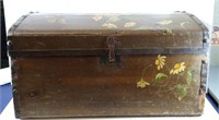Vintage Small Trunk 30x16x16