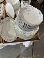 Fine porcelain China Diane plates