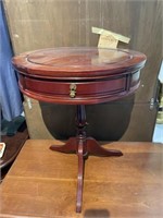 Round rosewood table
