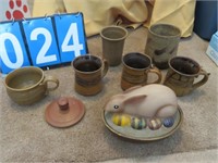 GROUP POTTERY PIECES