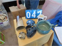 GROUP POTTERY ITEMS