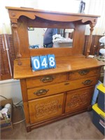SIDEBOARD OAK WITH MIRROR (LAMP ON TOP IN SEPARATE
