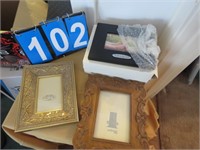 GROUP PICTURE FRAMES