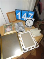 GROUP PICTURE FRAMES - CLOCK