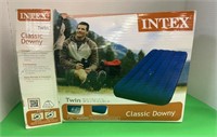 TWIN AIR MATTRESS