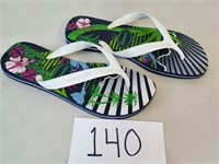 Women's Havaianas Surf Flip Flops - Size 6