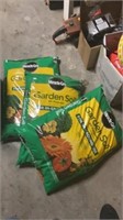 3 BAGS OF MIRACLE GRO NEW GARDEN SOIL BAGS