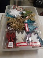 ASSORTMENT OF HOLIDAY TRIMMINGS