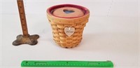 Longaberger Basket, 2003: Wooden Heart Lid,