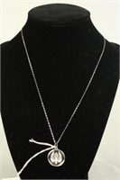 STERLING SILVER DOVE NECKLACE 3.7G TOTAL WEIGHT